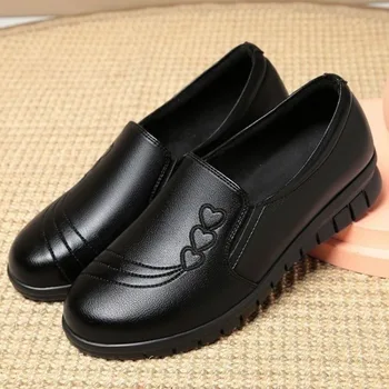 Zapatos de Primavera Suave con Suela de Madre Negra Solo Zapatos de Cuero antideslizante Casual Cómodo Señoras de mediana edad Plano Zapatos Zapatos de las Señoras